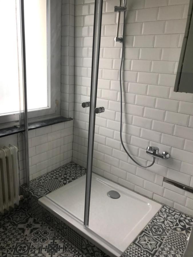 Tm Aparts Dortmund Buitenkant foto A shower