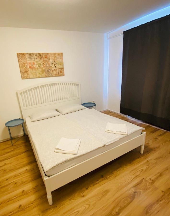 Tm Aparts Dortmund Buitenkant foto A bedroom
